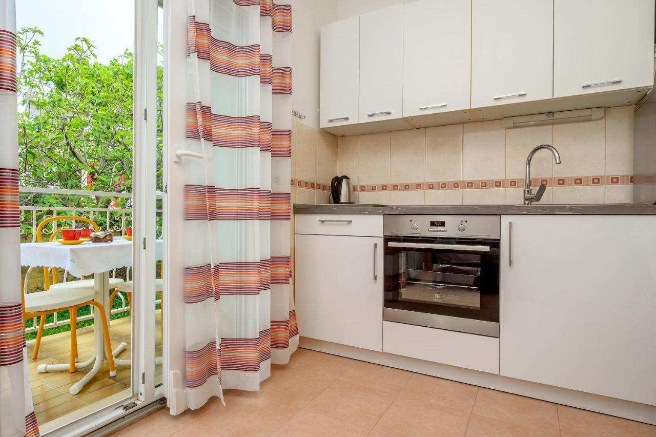 פודסטראנה Apartments Juric מראה חיצוני תמונה