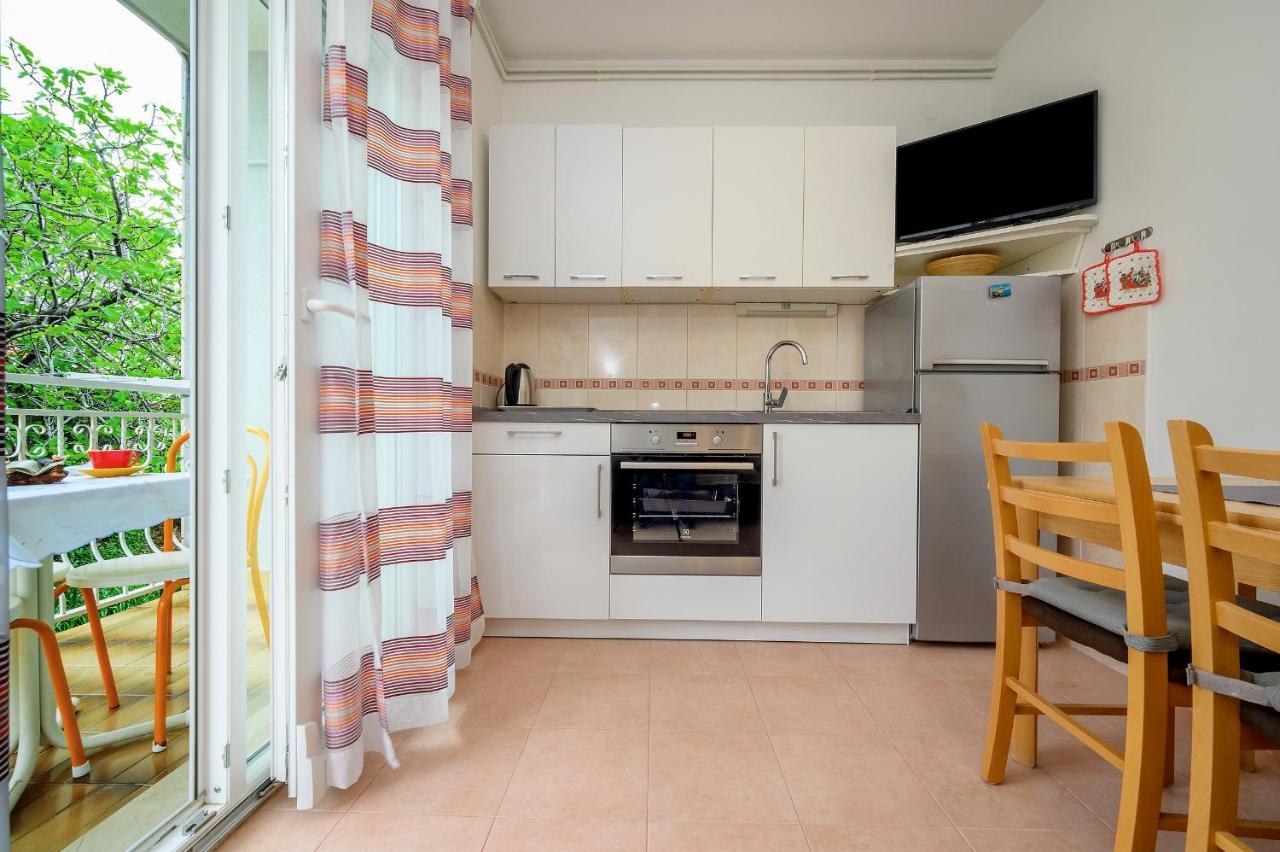 פודסטראנה Apartments Juric מראה חיצוני תמונה