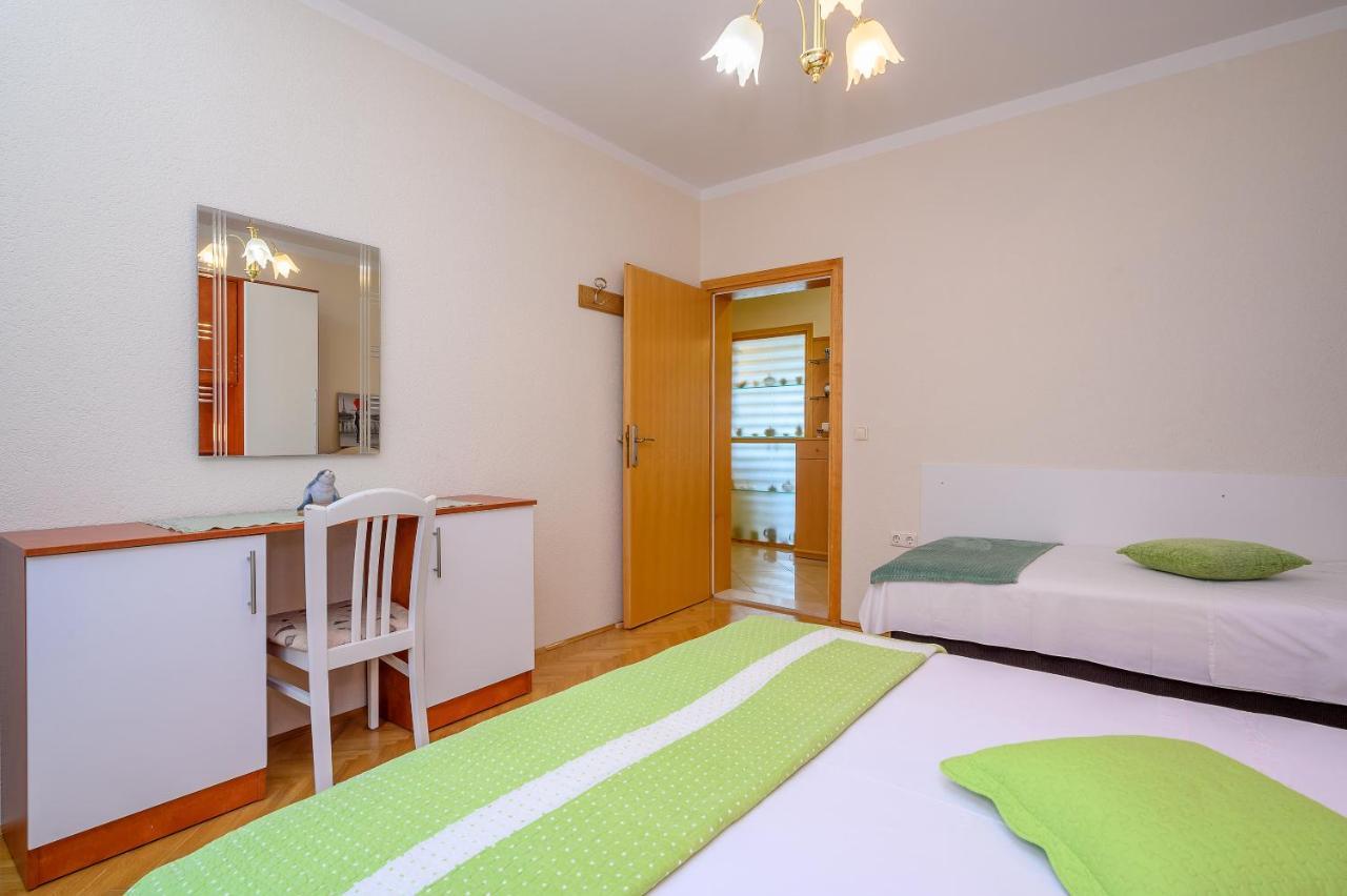 פודסטראנה Apartments Juric מראה חיצוני תמונה