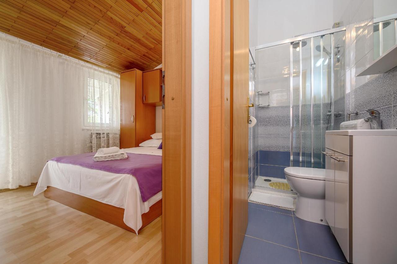 פודסטראנה Apartments Juric מראה חיצוני תמונה