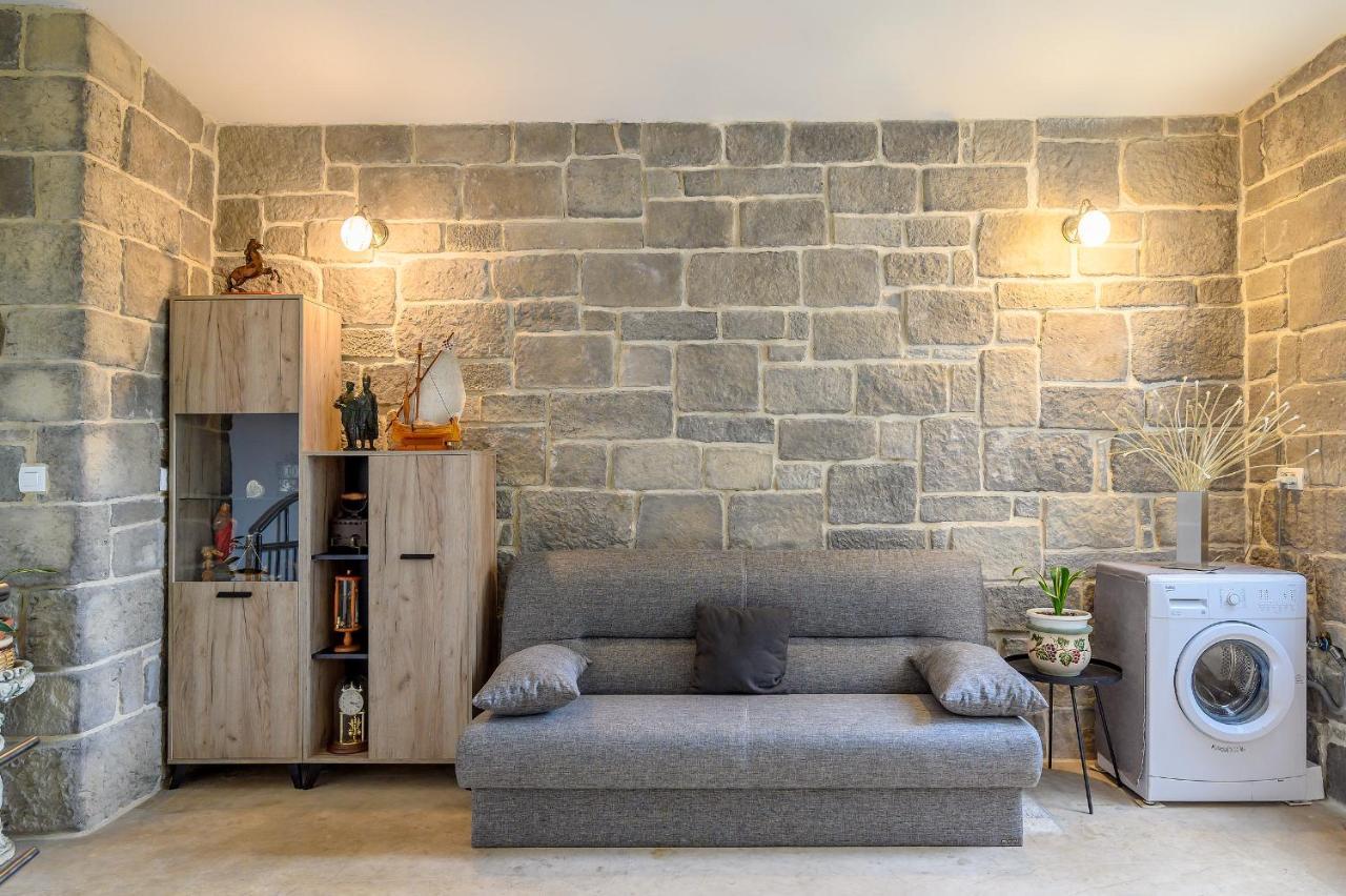 פודסטראנה Apartments Juric מראה חיצוני תמונה