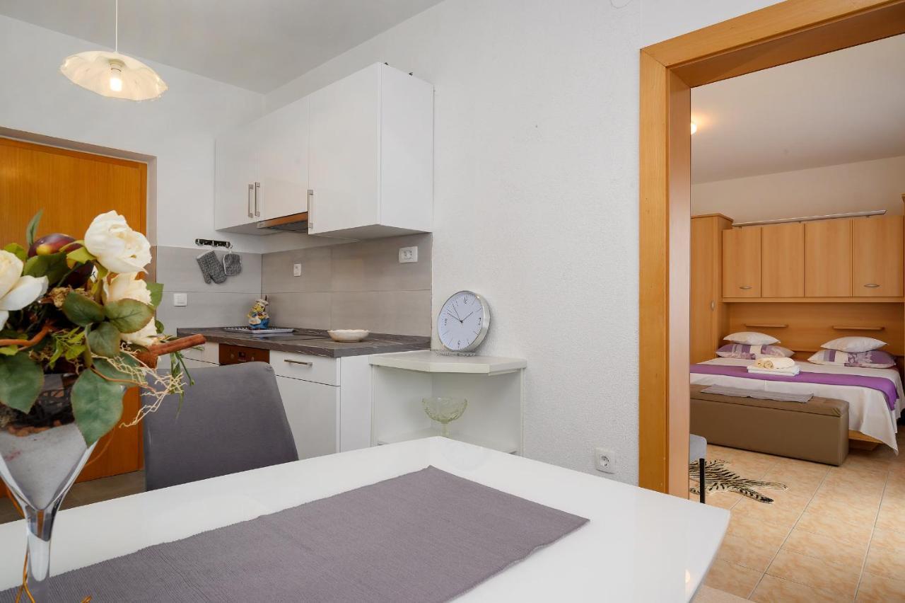 פודסטראנה Apartments Juric מראה חיצוני תמונה