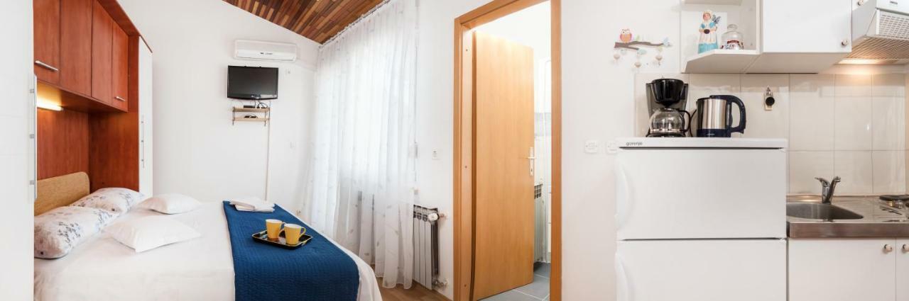 פודסטראנה Apartments Juric מראה חיצוני תמונה